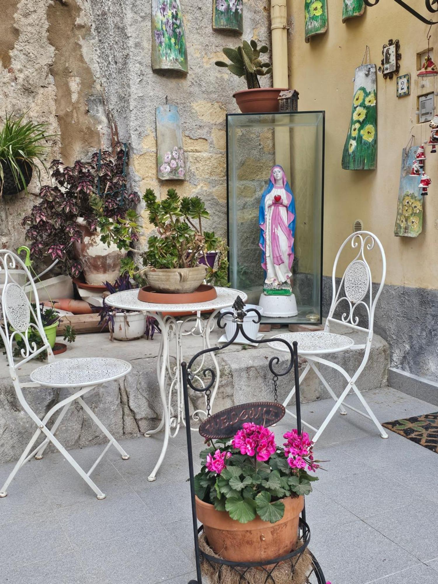 Suite And Relax Tina A 2 Passi Dal Centro E Al Foro Italico Palermo Exteriér fotografie